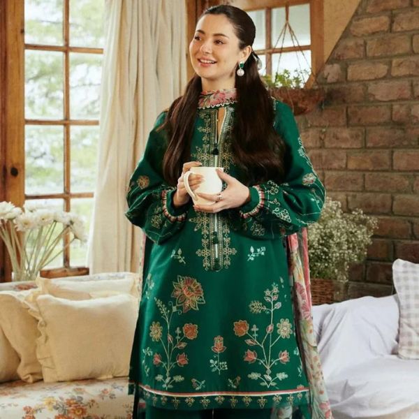 Lawn Embroidered 3pc suit C03