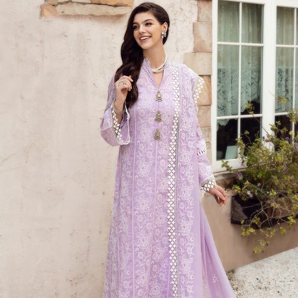 Lawn Embroidered 3pc suit C18