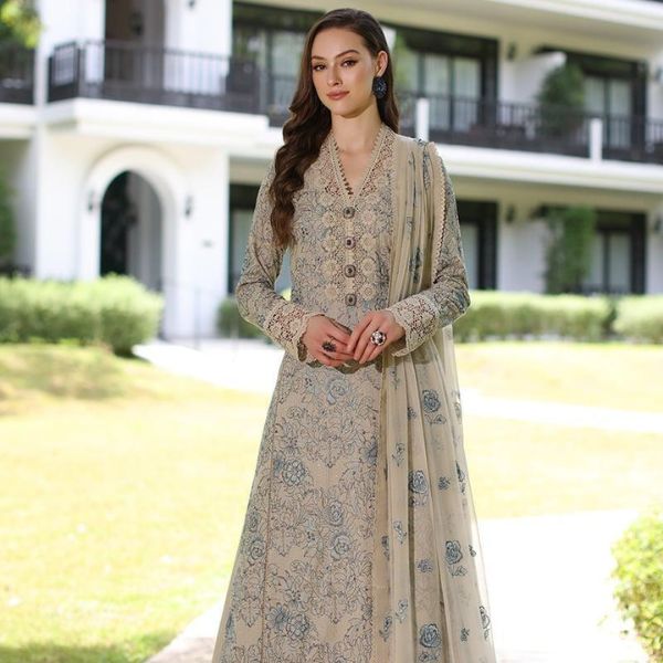 Lawn Embroidered 3pc suit C44