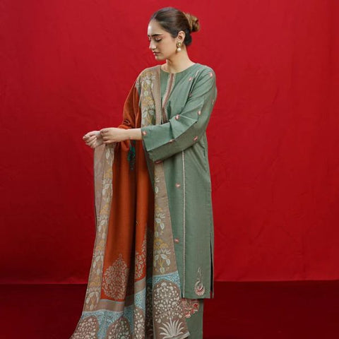 Lawn Embroidery 3pc suit C13